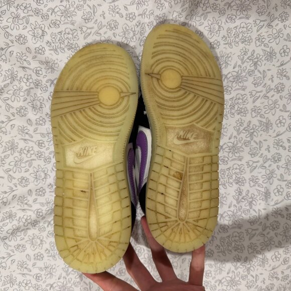 [Nike] Kids' Air Jordan 1 Retro Low – Size 4 - Picture 5 of 5